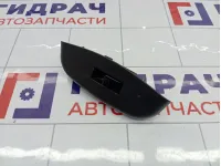 Кнопка стеклоподъемника передняя правая Chevrolet Aveo