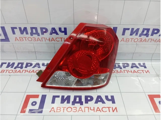Фонарь задний правый Chevrolet Aveo 96540269