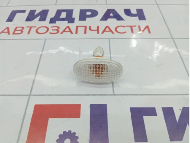 Повторитель на крыло Chevrolet Aveo 96415789