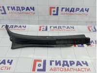 Решетка под лобовое стекло (Жабо) правая Chevrolet Aveo 96543060