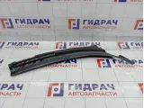Решетка под лобовое стекло (Жабо) правая Chevrolet Aveo 96543060