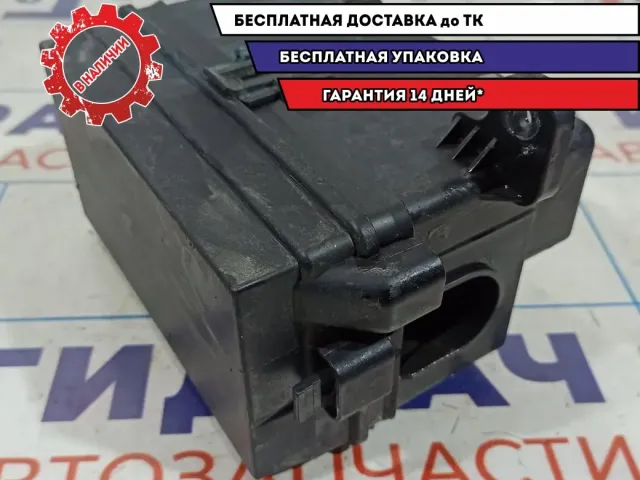 Блок предохранителей Chevrolet Aveo T250 .