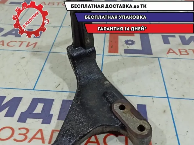 Кронштейн опоры двигателя правый Chevrolet Aveo T250 96535376.