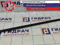 Накладка стекла переднего левого Chevrolet Aveo T250 96801085.