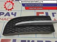 Решетка в бампер правая Chevrolet Aveo T250 96648786.