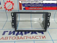 Рамка магнитолы Chevrolet Aveo Т250 . Не штатная.