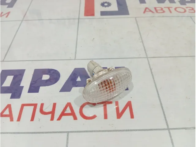 Повторитель на крыло Chevrolet Aveo 96415789