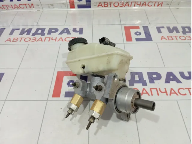 Цилиндр тормозной главный Chevrolet Aveo 93744979