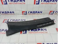Решетка под лобовое стекло (Жабо) правая Chevrolet Aveo 96476581