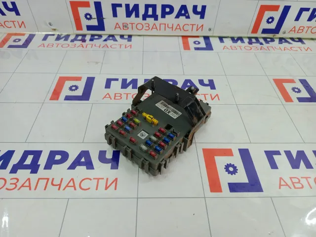 Блок предохранителей Chevrolet Aveo 96826374