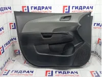 Обшивка двери передней левой Chevrolet Aveo 95146768