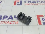 Блок управления стеклоподъемниками Chevrolet Aveo 95188246