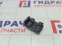 Блок управления стеклоподъемниками Chevrolet Aveo 95188246