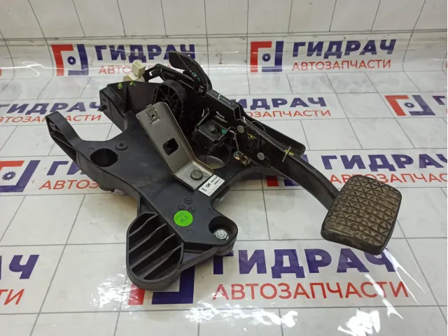 Педаль тормоза Chevrolet Aveo 95057548