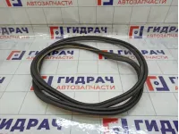 Уплотнитель двери (крышки) багажника Chevrolet Aveo 95071299