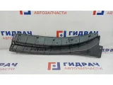 Решетка стеклоочистителя правая Chevrolet Aveo 96648525. Дефект.