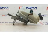 Цилиндр тормозной главный Chevrolet Aveo 93742806. В сборе.