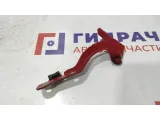 Петля капота левая Chevrolet Aveo 96806776. Есть люфт.