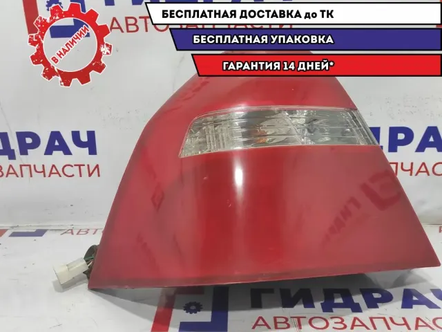 Фонарь задний левый Chevrolet Aveo 96650614. Состояние удовлетворительное.