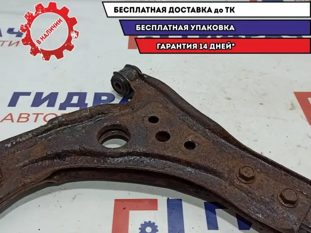Рычаг передний правый Chevrolet Aveo T250 96870466. Коррозия.Шаровая под замену.