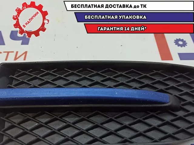 Решетка в бампер правая Chevrolet Aveo T250 96648786.