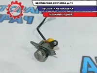 Вставка замка двери багажника Chevrolet Aveo T250 96414751.