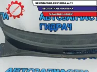 Решетка стеклоочистителя правая Chevrolet Aveo T250 96476581. Трещина.