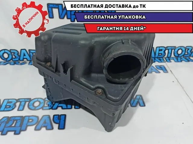 Корпус воздушного фильтра Chevrolet Aveo T250 96808165. Дефект.