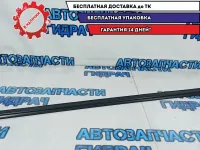 Накладка стекла переднего правого Chevrolet Aveo T250 96585725.