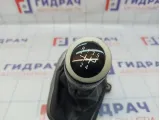 Кулиса КПП Chevrolet Aveo (T300) 25190328. Дефект хрома, потертость, дефект чехла кулисы.