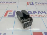 Ответная часть ремня безопасности Chevrolet Aveo (T300) 95954494. Двойная. Дефект.