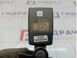 Ответная часть ремня безопасности Chevrolet Aveo (T300) 95954494. Двойная. Дефект.