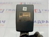 Ответная часть ремня безопасности Chevrolet Aveo (T300) 95954494. Двойная. Дефект.