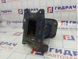 Кронштейн усилителя переднего бампера правый Chevrolet Captiva (C100) 96448102