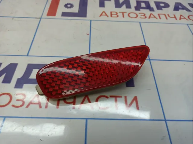 Отражатель в бампер задний левый Chevrolet Captiva (C100) 96626981