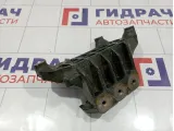 Кронштейн двигателя правый Chevrolet Cobalt (T250) 96839268