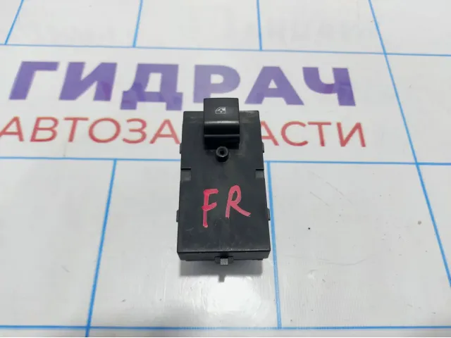 Кнопка стеклоподъемника Chevrolet Cruze 13305370.