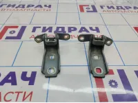 Петли двери передней правой Chevrolet Cruze . Комплект.