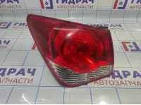 Фонарь задний наружный левый Chevrolet Cruze 95965223.