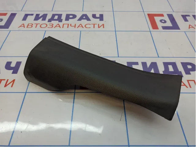 Накладка порога заднего правого внутренняя Chevrolet Cruze 95213178. Дефект.