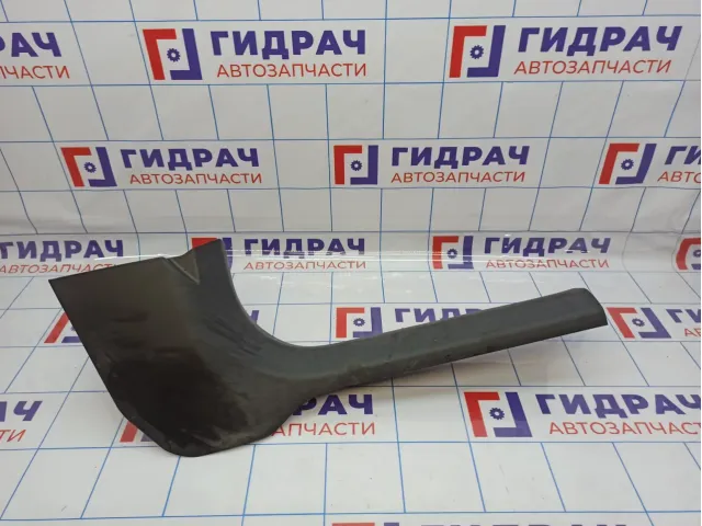 Накладка порога переднего правого внутренняя Chevrolet Cruze 95952077.