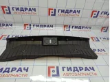 Обшивка багажника на заднюю панель Chevrolet Cruze 96961187. Потертости.