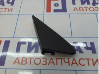 Накладка переднего крыла правого Chevrolet Cruze 96893216. Дефект креплений.