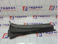 Решетка стеклооч. (планка под лобовое стекло) правая Chevrolet Cruze 95967374.