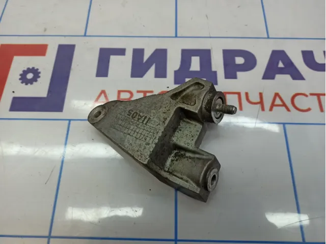 Кронштейн генератора Chevrolet Cruze 96892600.