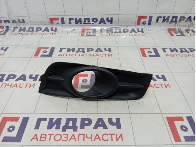 Решетка в бампер правая Chevrolet Cruze 94831152