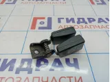 Ответная часть ремня безопасности задняя Chevrolet Cruze (J300) 13283162. Трещина.