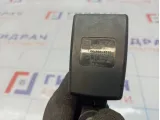 Ответная часть ремня безопасности задняя Chevrolet Cruze (J300) 13283162. Трещина.
