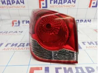 Фонарь задний наружный левый Chevrolet Cruze (J300) 95965223. Дефекты.
