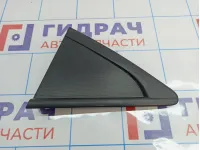 Накладка заднего крыла левого Chevrolet Cruze (J300) 96893217. Сломано крепление.